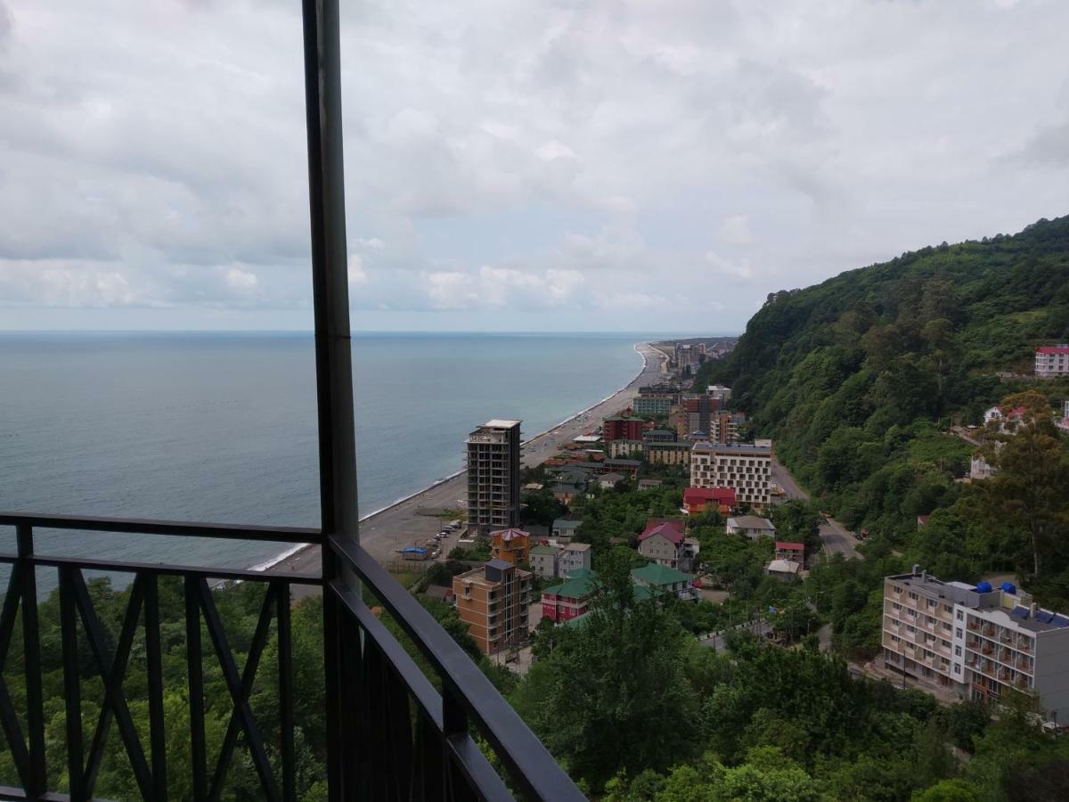 Aniva The Hotel Batumi Exteriör bild